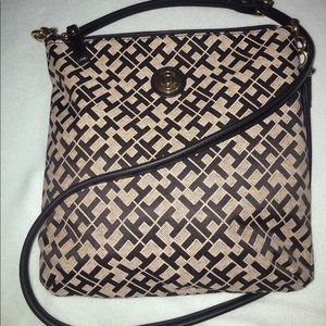 Tommy Hilfiger crossbody bag